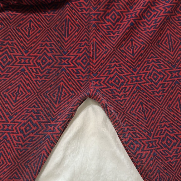 LulaRoe buttery soft leggings. - Picture 4 of 5